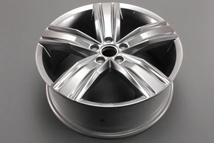 ALLOY WHEEL 7X19 (DAMAGED) Only use for show